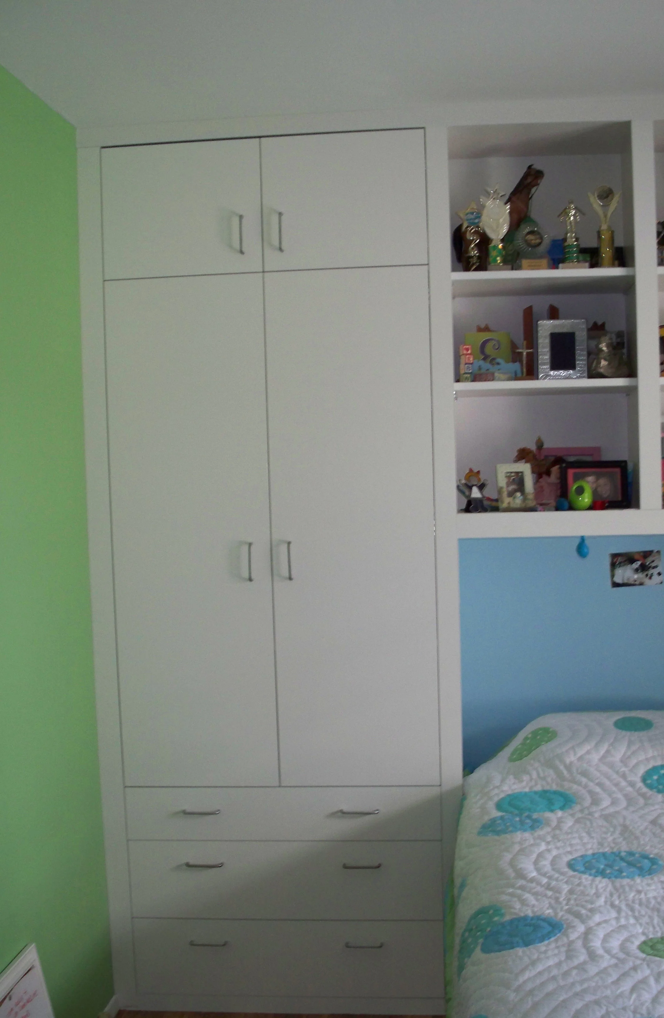 bedroom shelving