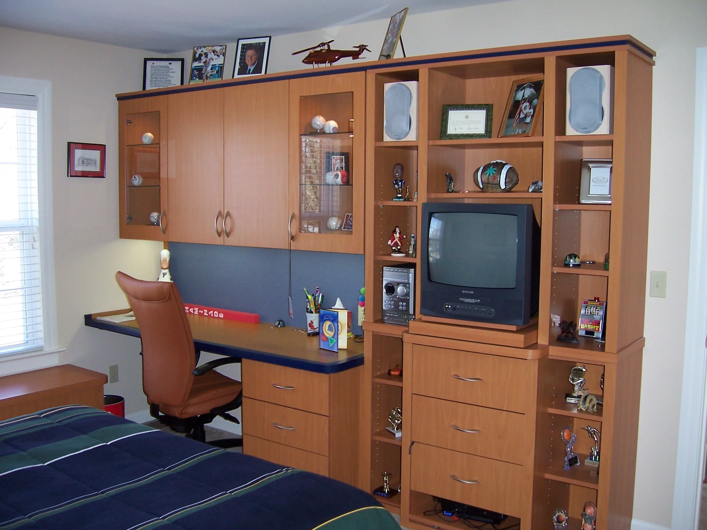desk cabinets