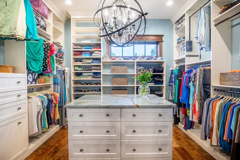 Walk in Closet
